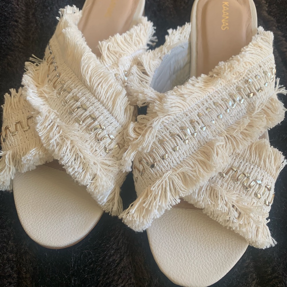 New without box   Kaanas sandals